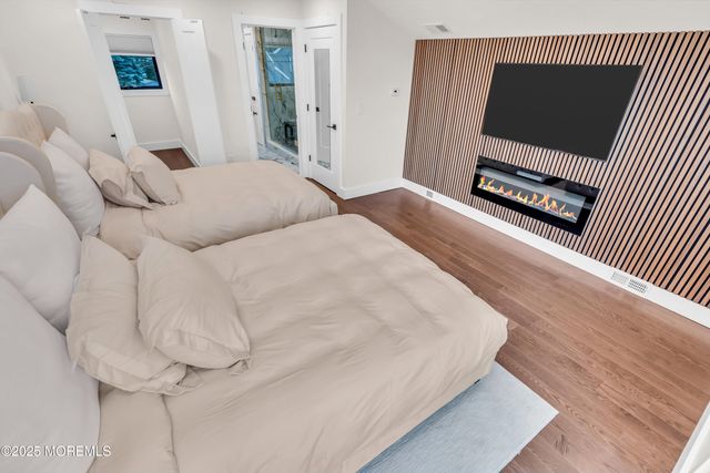 320 Silver Lagoon Drive, Toms River, NJ 08753