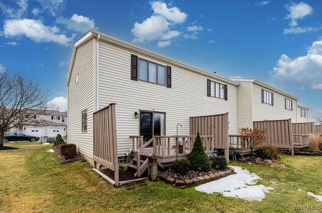 3004 East River Road, Grand Island, NY 14072