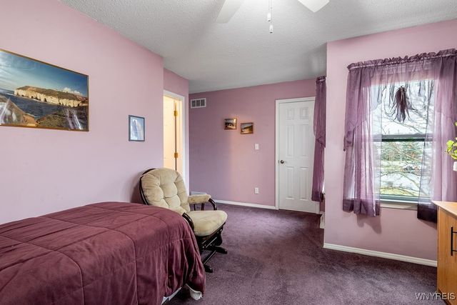 3004 East River Road, Grand Island, NY 14072