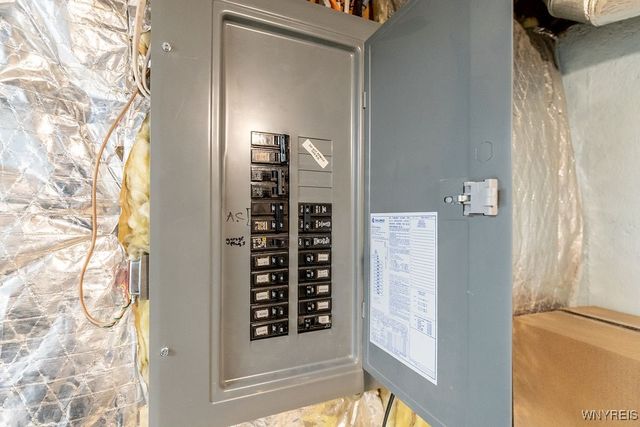 3004 East River Road, Grand Island, NY 14072