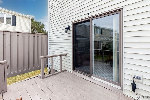 3004 East River Road, Grand Island, NY 14072