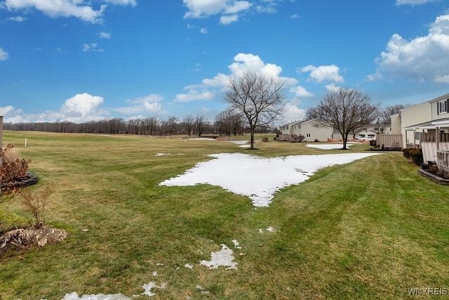 3004 East River Road, Grand Island, NY 14072