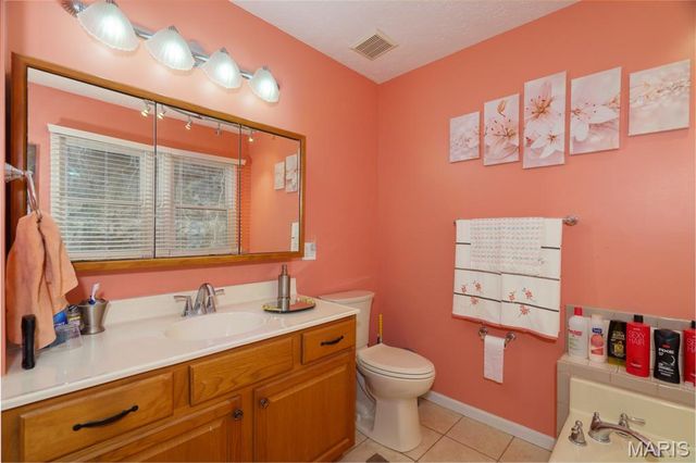 18190 MCR 540, Rolla, MO 65401