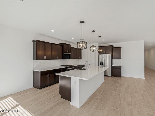 17731 W ILLINI Street, Goodyear, AZ 85338