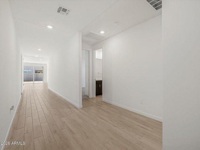 17731 W ILLINI Street, Goodyear, AZ 85338