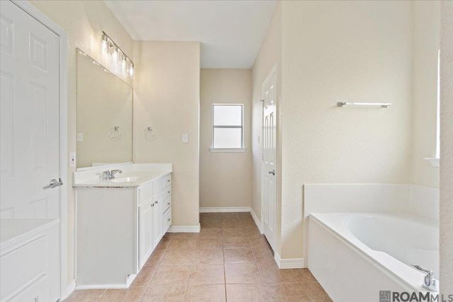 26222 Avoyelles Ave, Denham Springs, LA 70726