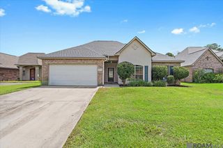 26222 Avoyelles Ave, Denham Springs, LA 70726