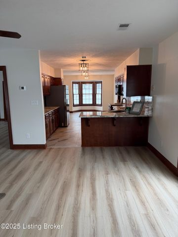 100 Fey Ct, Shepherdsville, KY 40165