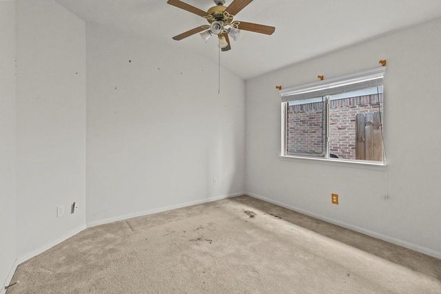 1039 Riverwood Drive, Dickinson, TX 77539