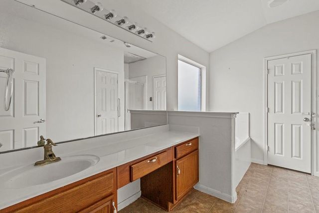 1039 Riverwood Drive, Dickinson, TX 77539