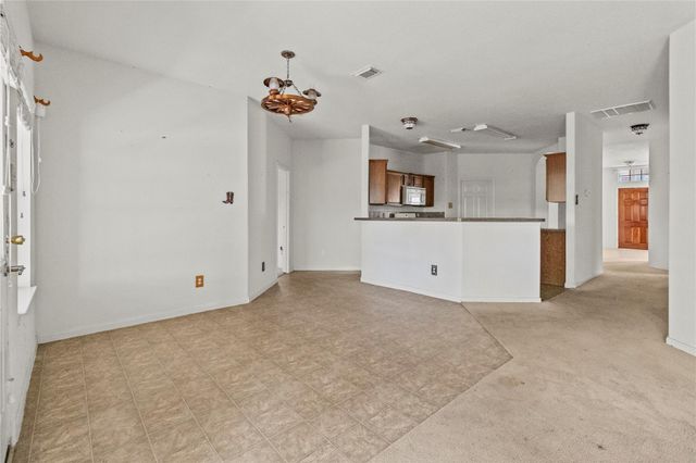 1039 Riverwood Drive, Dickinson, TX 77539