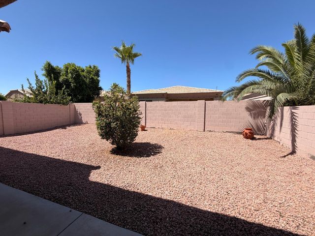 6348 W Pontiac Drive, Glendale, AZ 85308