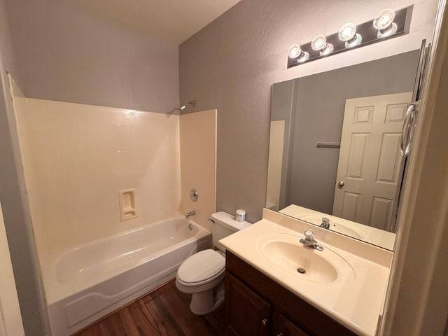 6348 W Pontiac Drive, Glendale, AZ 85308