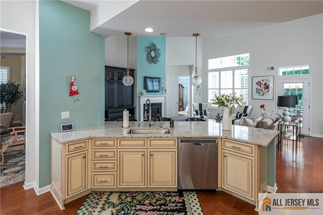 11 Bellingham Drive, South Brunswick, NJ 08824