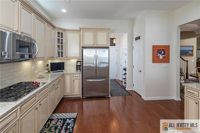 11 Bellingham Drive, South Brunswick, NJ 08824
