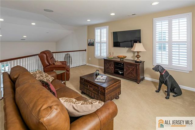 11 Bellingham Drive, South Brunswick, NJ 08824