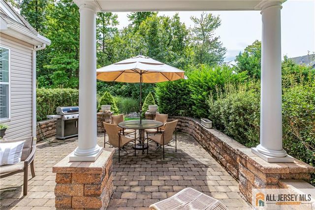 11 Bellingham Drive, South Brunswick, NJ 08824