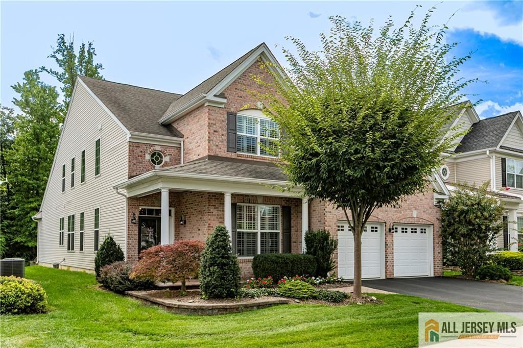 11 Bellingham Drive, South Brunswick, NJ 08824
