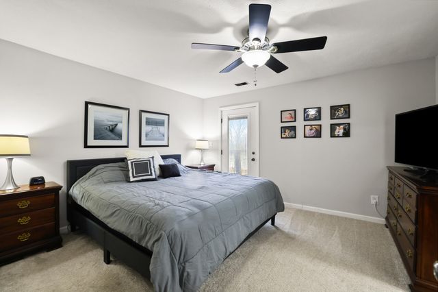 1031 Woodlake Drive, Lawrenceburg, KY 40342