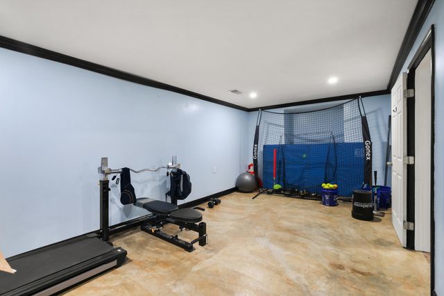 1031 Woodlake Drive, Lawrenceburg, KY 40342