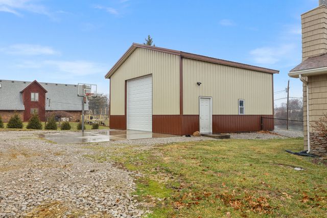 1031 Woodlake Drive, Lawrenceburg, KY 40342