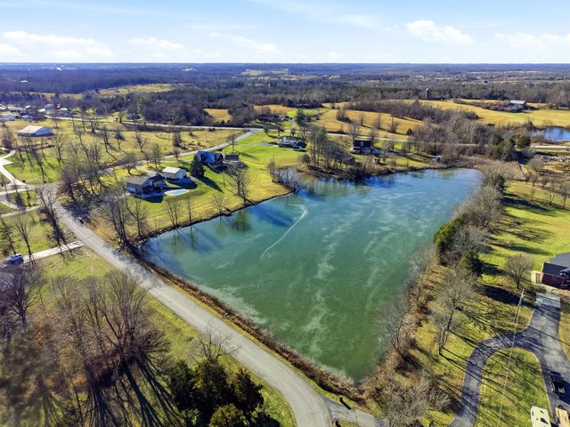 1031 Woodlake Drive, Lawrenceburg, KY 40342