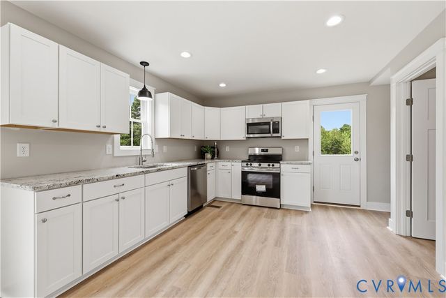 1526 New Town Rd, Goochland, VA 23063