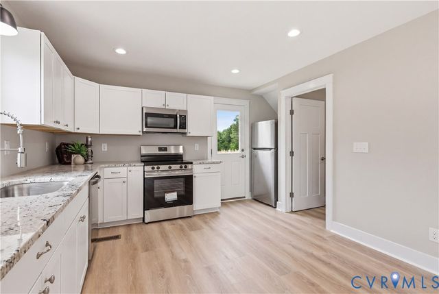 1526 New Town Rd, Goochland, VA 23063