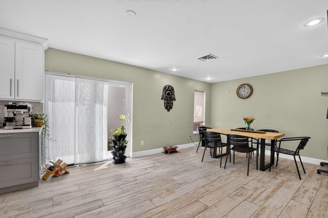 10426 BUENA VENTURA Drive, Boca Raton, FL 33498