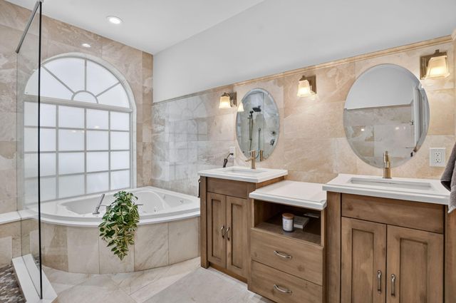 10426 BUENA VENTURA Drive, Boca Raton, FL 33498