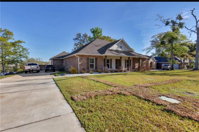 25539 Lakeland Drive, Loxley, AL 36551