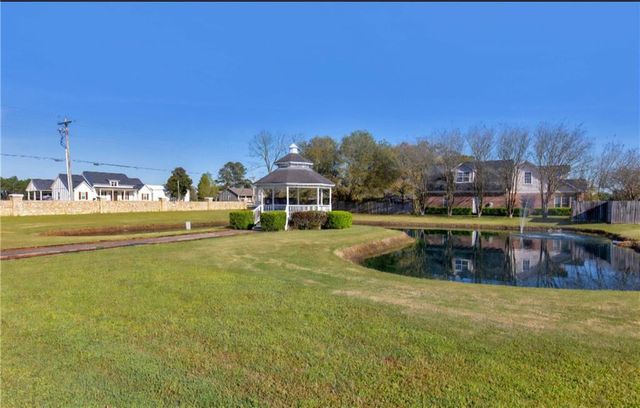 25539 Lakeland Drive, Loxley, AL 36551