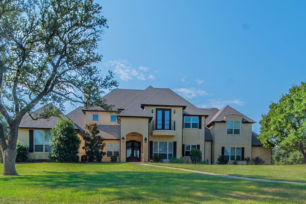 100 Redtail Hawk Drive, Aledo, TX 76008