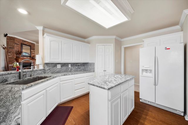 1025 Oak Hollow Lane, Combine, TX 75159