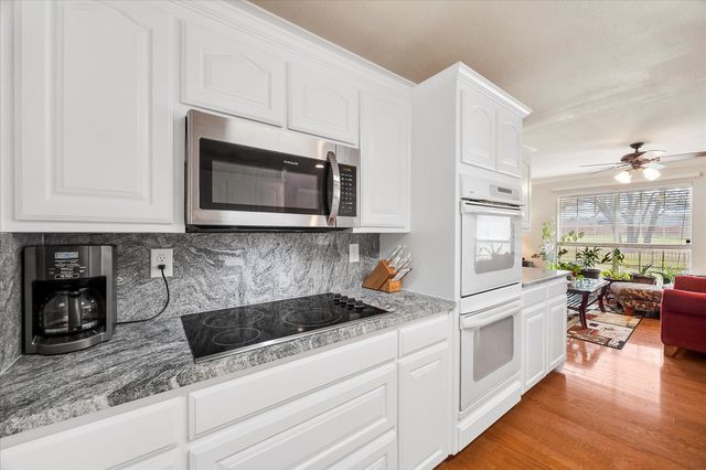 1025 Oak Hollow Lane, Combine, TX 75159