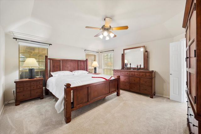 1025 Oak Hollow Lane, Combine, TX 75159