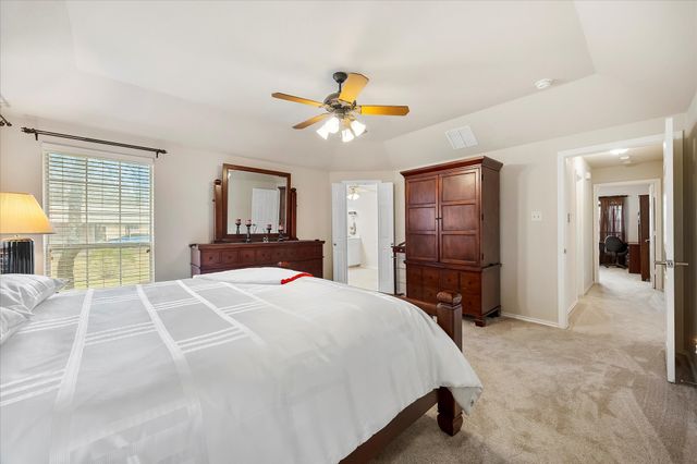 1025 Oak Hollow Lane, Combine, TX 75159