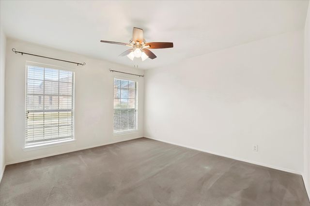 1025 Oak Hollow Lane, Combine, TX 75159