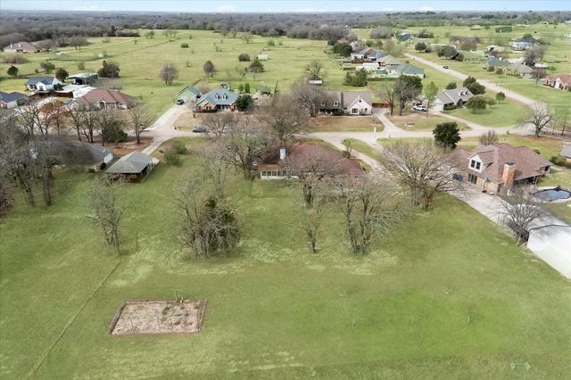 1025 Oak Hollow Lane, Combine, TX 75159