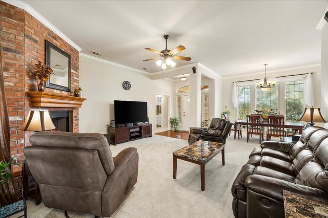 1025 Oak Hollow Lane, Combine, TX 75159