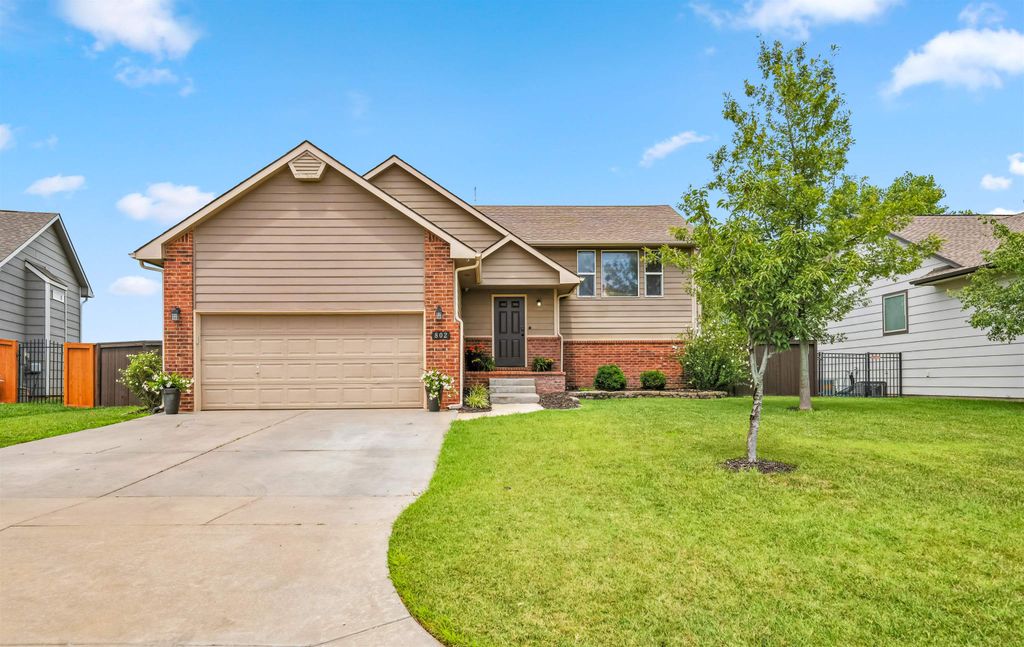 802 W Slate St, Andover, KS 67002