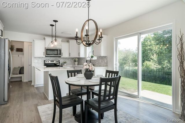 425 Knollwood Drive, Ortonville, MI 48462