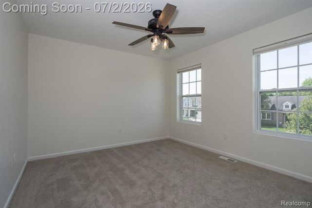 425 Knollwood Drive, Ortonville, MI 48462