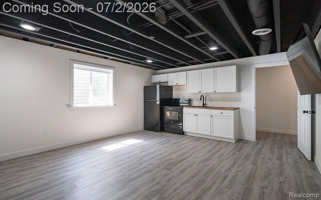 425 Knollwood Drive, Ortonville, MI 48462