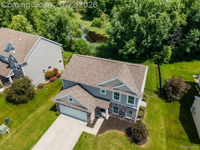 425 Knollwood Drive, Ortonville, MI 48462