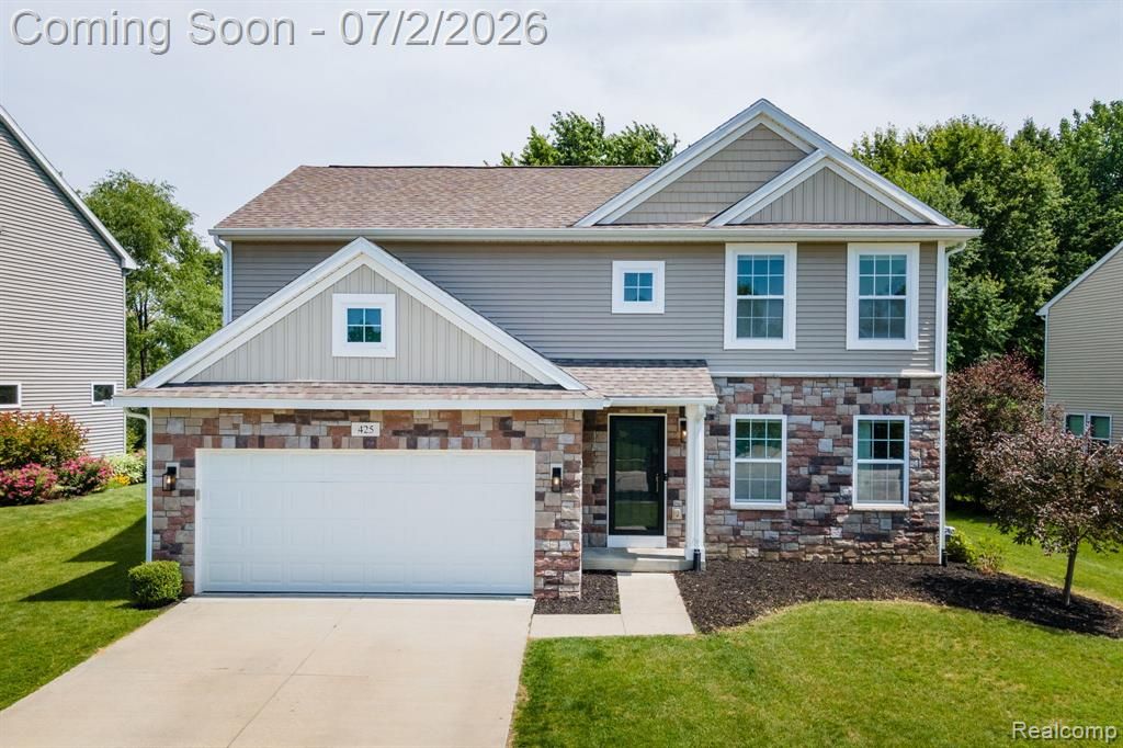 425 Knollwood Drive, Ortonville, MI 48462