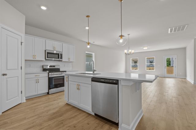 1136 NW Forest Bend Dr., Calabash, NC 28467