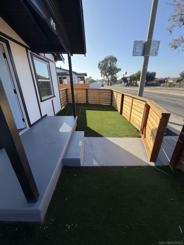 698 J St, Chula Vista, CA 91910