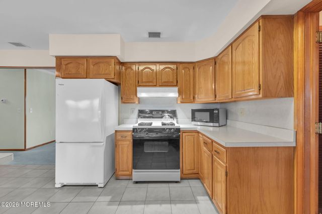 1964 Seaman Court, Toms River, NJ 08753