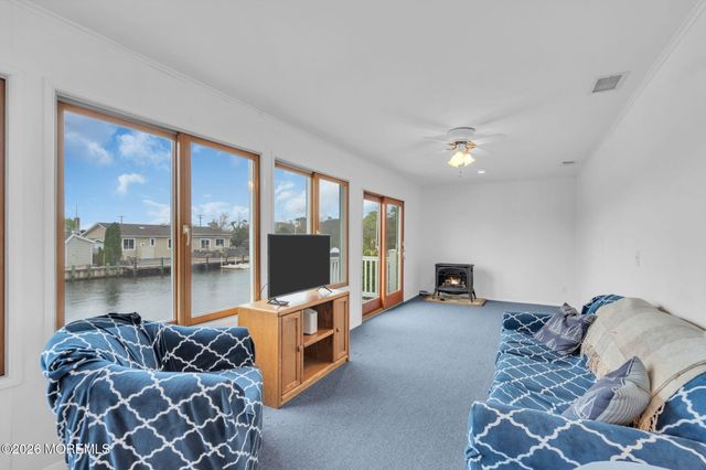 1964 Seaman Court, Toms River, NJ 08753